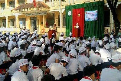 CÔNG AN HUYỆN VỀ TUYÊN TRUYỀN AN TOÀN GIAO THÔNG VÀ PHÒNG CHỐNG TỆ NẠN XÃ HỘI